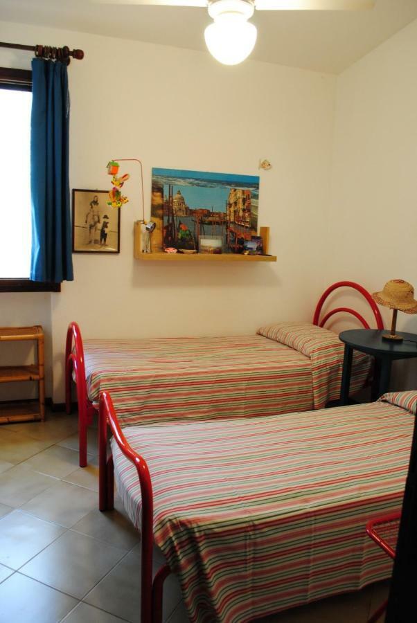 Via Dei Pini Villa Fort Village Luaran gambar